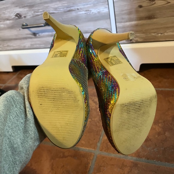 Rainbow sequin platform pumps - Picture 4 of 5